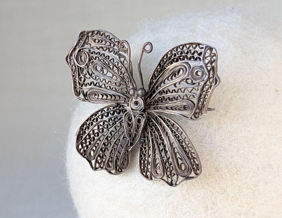 Vintage Sterling Silver Filigree Butterfly Brooch… - image 2