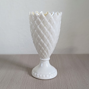 Vintage Belleek Lusterware Vase: Pineapple Feather Design, Green Mark