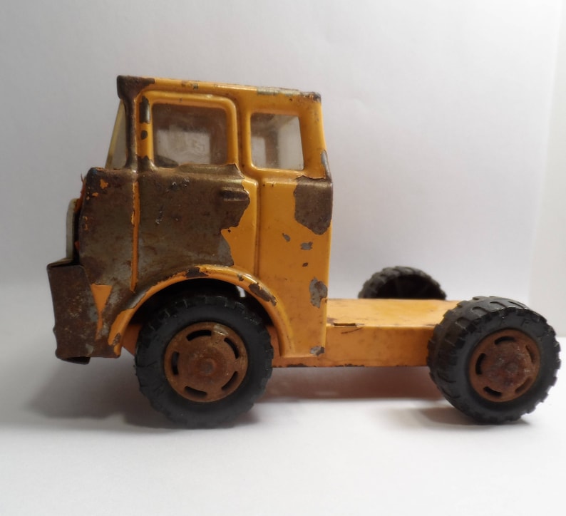 Vintage Marx Yellow Pressed Steel Toy Truck Frame No Bed Rusted MCMLXXI Japan