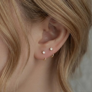 Boucles d'oreilles créoles en cristal | Bijoux minimalistes en argent sterling 925 | Fines créoles style diamant pour le cartilage, parfaites au quotidien