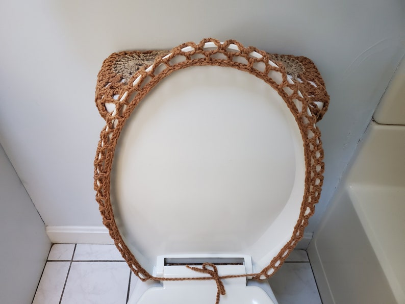 Crochet Toilet Tank Wrap, Tank Lid Cover or Toilet Seat Cover camel/mushroom TTW2B, TLL33G, TSC33G image 9