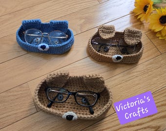Hand-Crocheted dog Glasses Holder, Acrylic Yarn Eyeglass Case, Animal Eyeglass Case, Gift for Glasses Wearers & Animal Lovers – 2 colors