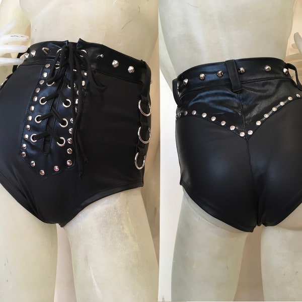 Kunstleder Stretchy Booty Shorts,Hotpants aus Kunstleder,Hotpants mit metallenen Unterhosen