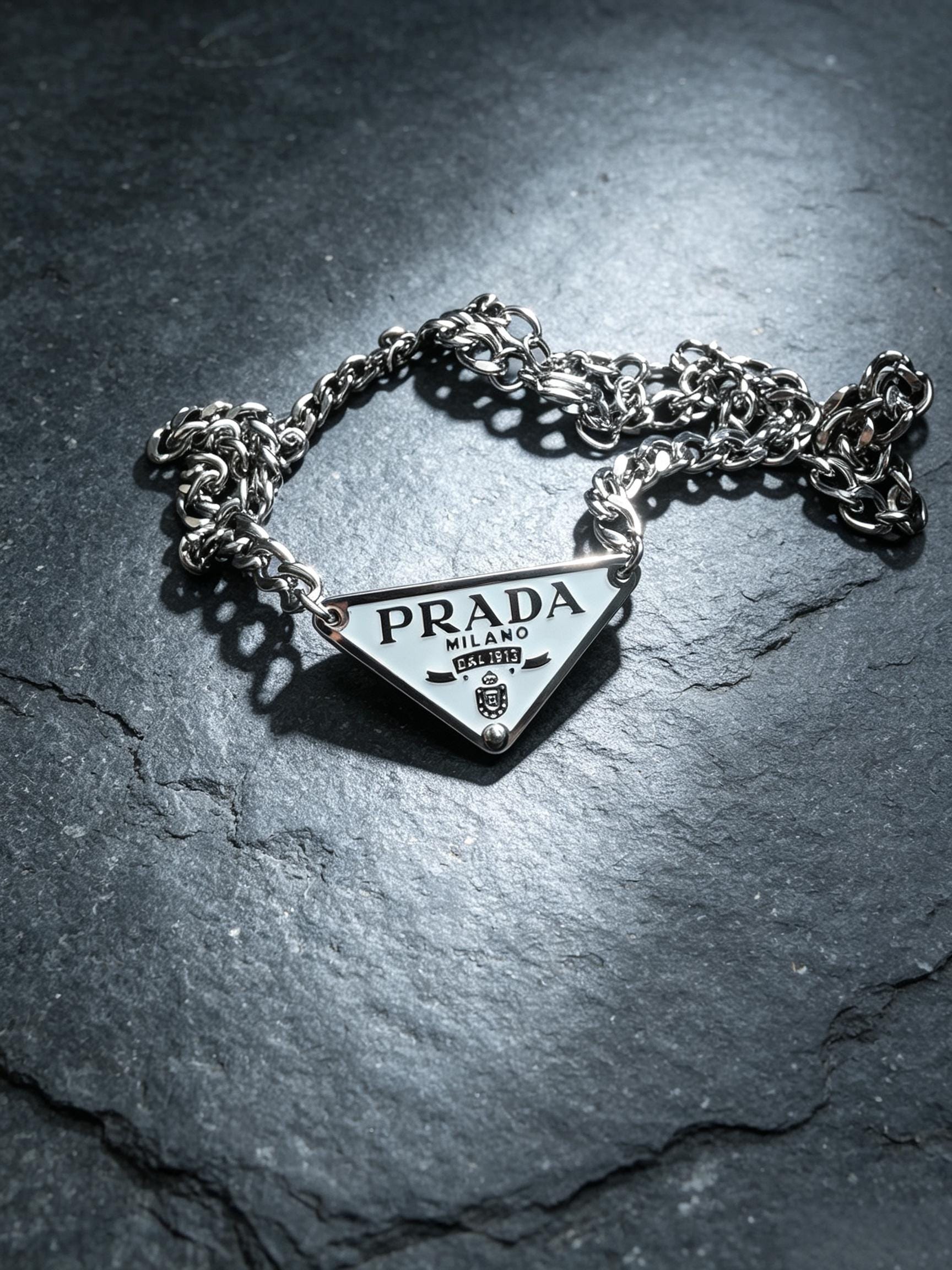 Prada triangle necklace - Etsy 日本