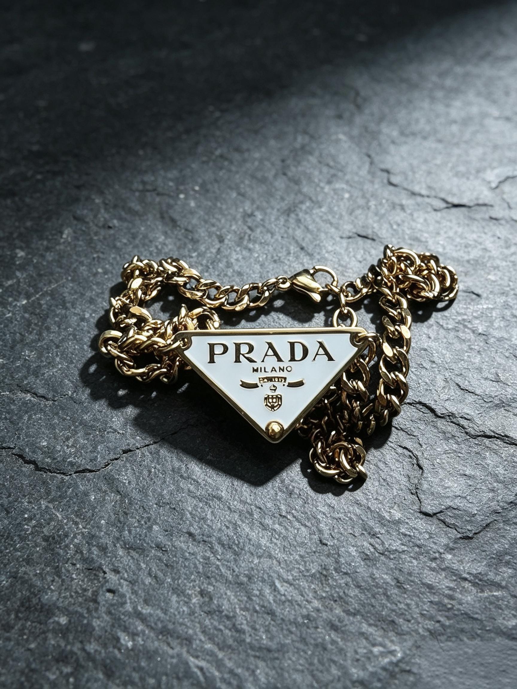 小物 PRADA Triangle Logo Enamel l Charm Prada Triangle Charm - Etsy