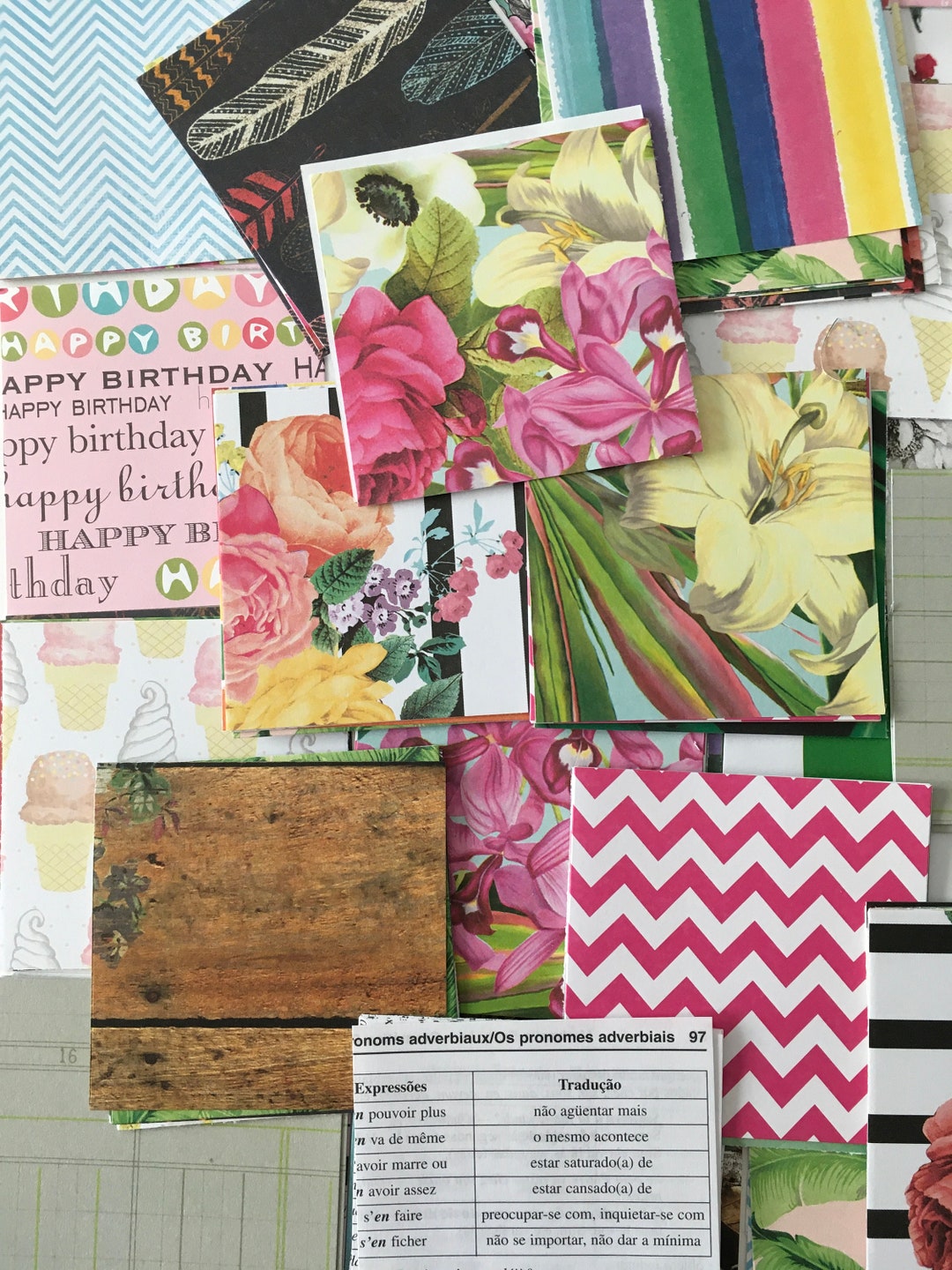 Journal Papers / 30 Vintage Scrap Pieces 3 X 3 