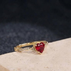 Anillo de corazón de rubí en plata de ley 925, anillo de compromiso con banda pavé retorcida, anillo de promesa con piedra roja, delicado anillo de amor, regalo romántico para ella.