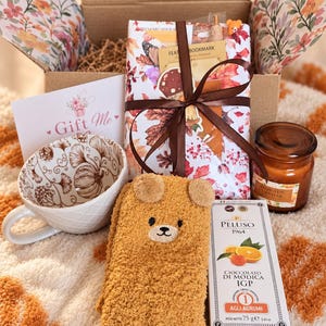 Autumn Escape Book Box, Blind Date with a Book, Cozy Fall Gift for Readers, Limited Edition