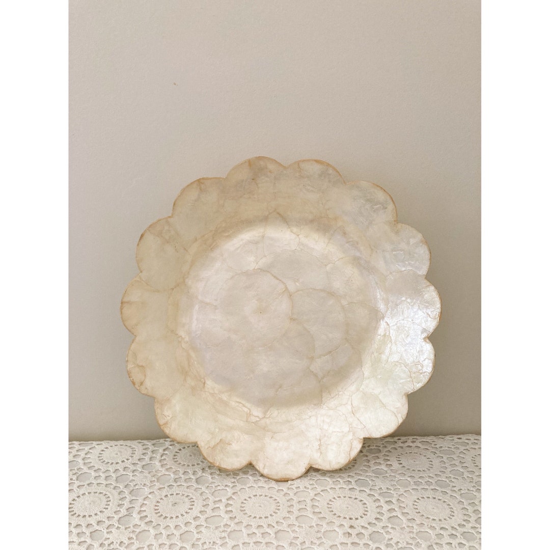 Vintage Capiz Shell Dish, Scalloped Edge, Pearlescent, Vintage Capiz ...