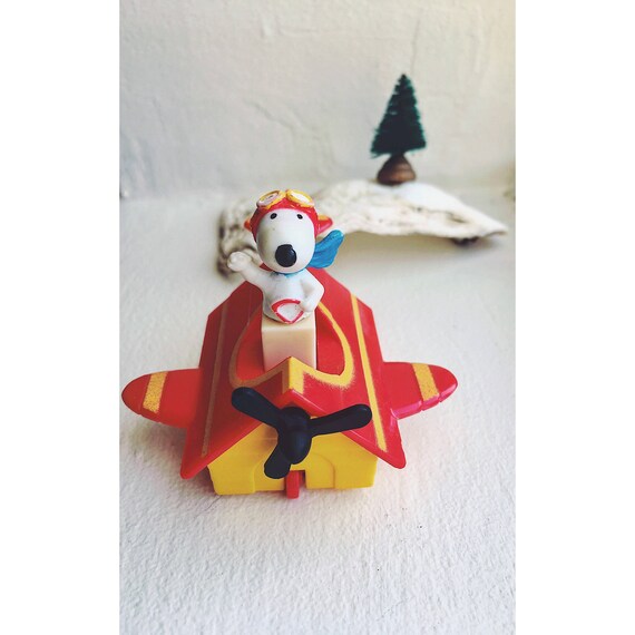 snoopy airplane toy