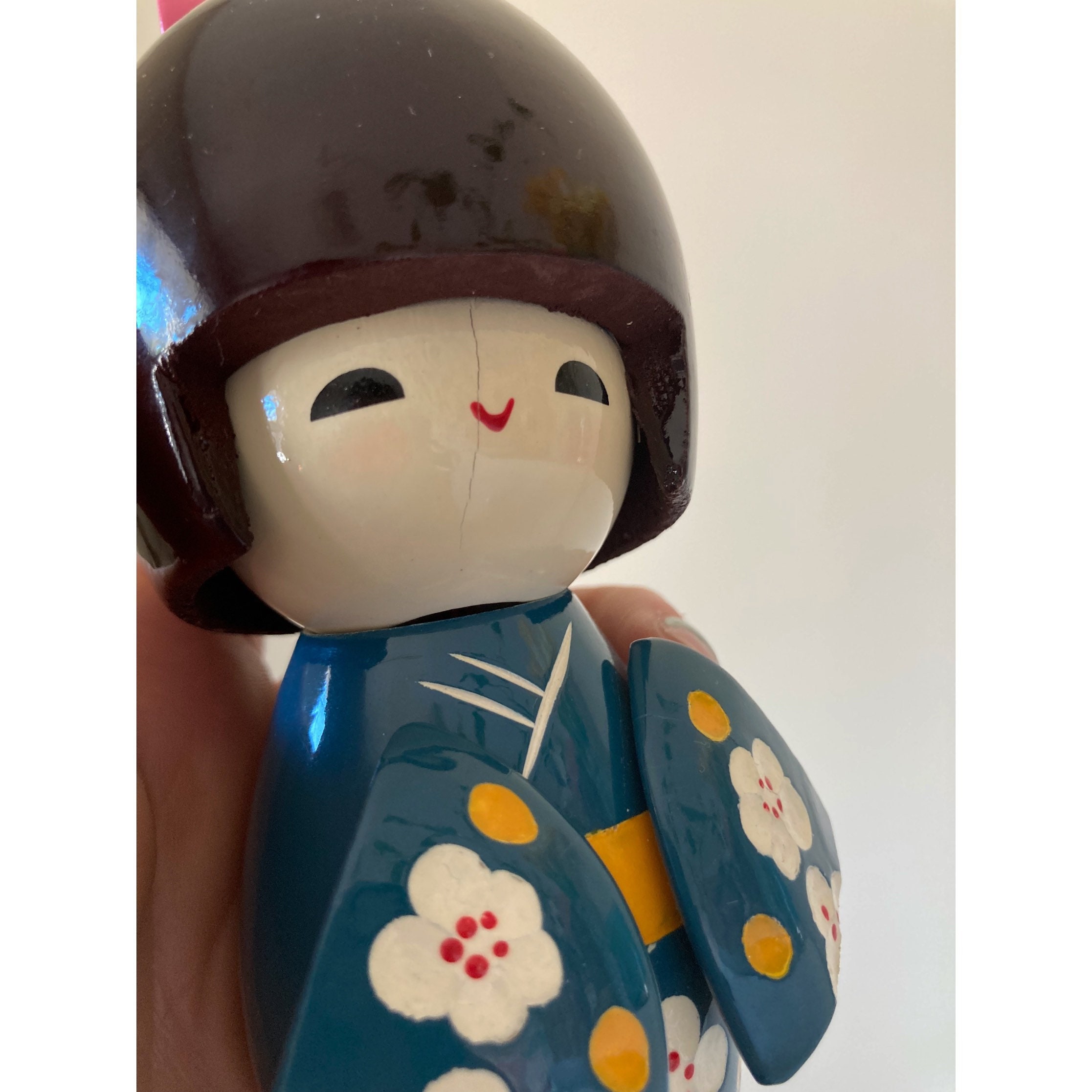 Vintage Kokeshi Dolls, Vintage Japanese Doll, Traditional Japanese Doll, Wooden Doll, Folk Art, Pink Bow, Kawaii Decor, Art Doll, Cute Doll - Etsy Vintage Kokeshi Dolls, Vintage Japanese Doll, Traditional Japanese Doll, Wooden Doll, Folk Art, Pink Bow, Kawaii Decor, Art Doll, Cute Doll - Etsy