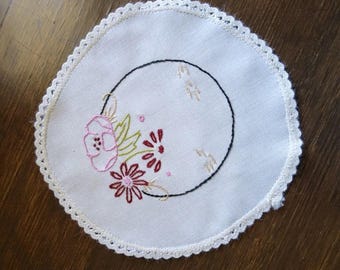 Vintage bomullslinnevirkad broderi handgjord vit blommig duk