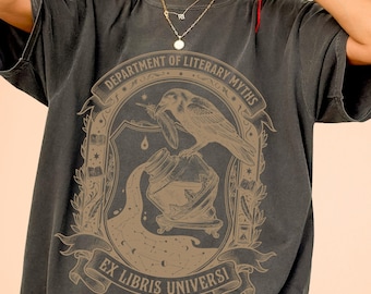 Camiseta para amantes de la literatura gótica Edgar Allan Poe, regalo para Halloween, camiseta con diseño de cuervo