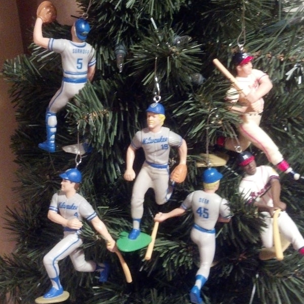 Hank Aaron, Paul Molitor, Robin Yount, Rob Deer, Milwaukee Brewers Braves baseball christmas sports ornament