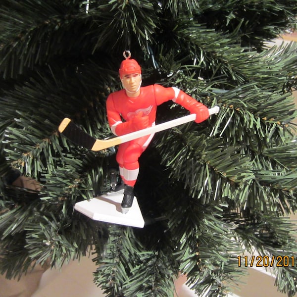 Steve Yzerman or federov or Coffey or Vernon or Osgood Detroit Red Wings custom hockey christmas ornament