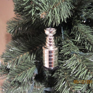Stanley Cup Hockey  NHL Christmas ornament Cake Topper?