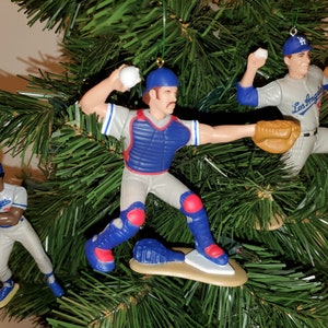 Los Angeles Dodgers Hershiser Fernando Piazza Drysdale Karros Green Nomo Mondesi baseball Christmas  sports ornament many to choose from.