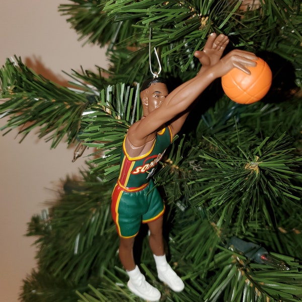Seattle Supersonics Shawn Kemp Gary Payton Vin Baker  Sonics basketball Christmas sports ornament
