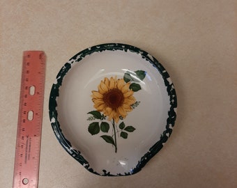 Green sunflower scoop style ceramic spoon rest with green hand sponged trim