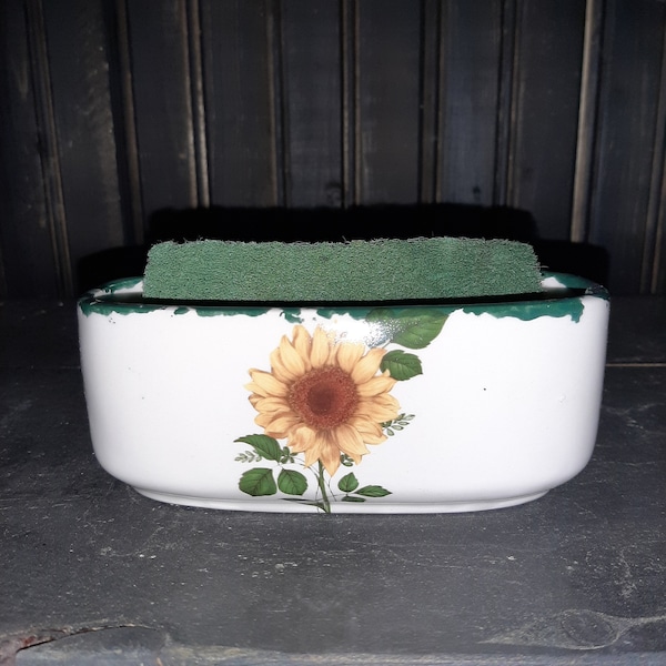 Sunflower large ceramic sos/sponge/scrubbie/scrubby holder (122)