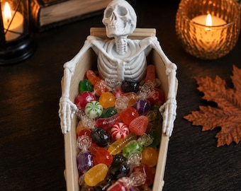 Halloween Sarg mit Skelett – Süßigkeitenhalter & Candy Bowl – Gruselige Halloween Deko – 3D gedruckt