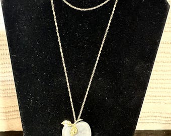 vintage Avon glass apple pendant necklace with gold tone chain