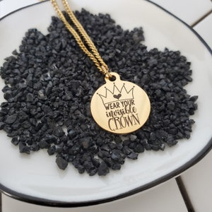 Idea de regalo inspiradora, collar de encanto de cita de aliento, ideas de regalos motivacionales para ella, collar de encanto de mensaje de oro, regalos de hermana