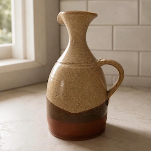 Aceitera de gres de Bendigo Pottery vintage, jarra de vinagre de cerámica de estudio australiana de la década de 1970.