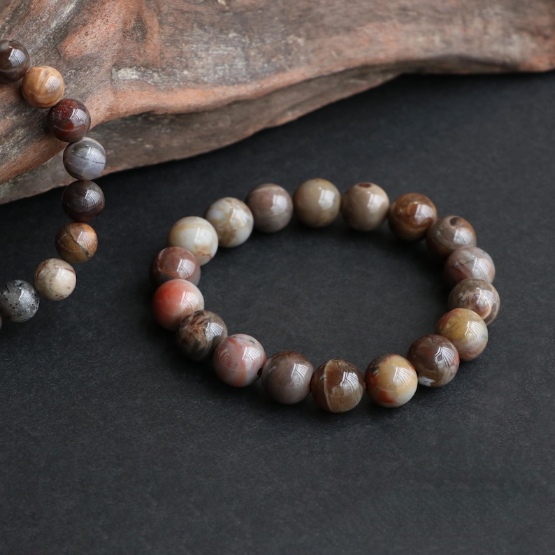 Armband med förstenat trä, armband med fossila stenar, handgjorda ädelstenssmycken, boho minimalistiskt armband, naturinspirerad gåva bild 3