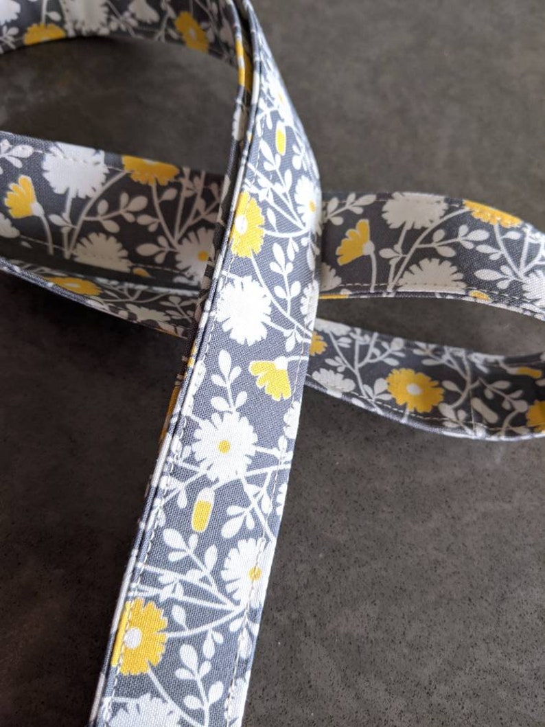 vets Perfect for nurses librarians ID card holder keychain teachers school students. Gray yellow floral 100/% cotton fabric Lanyard