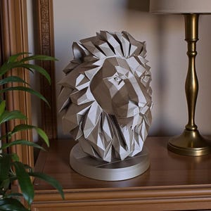 Löwenbüste im Low-Poly-Stil, geometrische Wildtierstatue, moderne Tierdekoration Bild 5