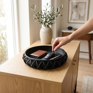 Basket-Style Key Tray, Modern Entryway Organizer for Keys and Wallet, Minimalist Hallway Storage Dish image 6