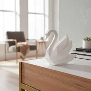 Escultura de cisne de baja poligonalidad, estatua geométrica de pájaro, decoración minimalista blanca. imagen 11
