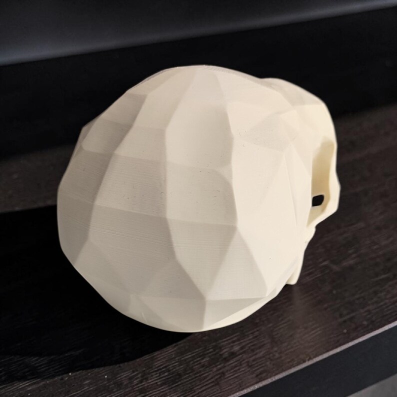 Low Poly Monkey Skull Headphone Stand – Geometric Sculpture, Gamer Desk Decor, PLA+ Plastic image 12
