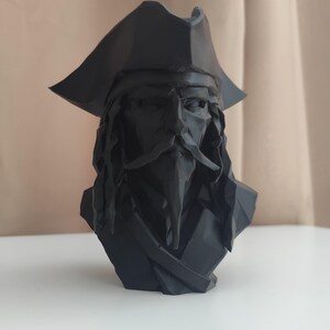Low Poly Pirate Bust Sculpture, Geometric Caribbean Decor, Nautical Shelf Statue image 6