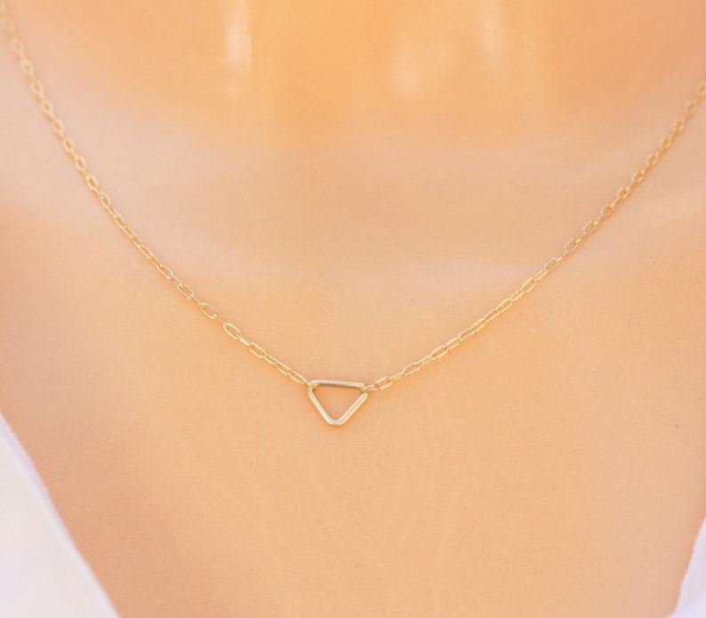 Tiny Triangle Necklace Minimal Delicate Simple thin chain Necklace