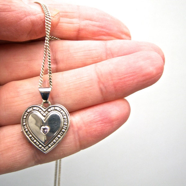 Vintage Silver Heart Locket, 925 Silver - 1980s Small Silver Heart Locket on Chain