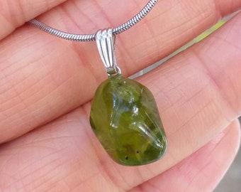 Arizona San Carol Peridot Raw Polished Pendant 925 Sterling Silver**Pendant Only**, PP21, 12.95 carats,Raw Peridot Pendant,August Birthstone