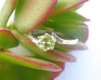 Gem Stone Peridot 5mm Faceted Round 925 Sterling Silver Ring, August Birthstone Peridot Stone