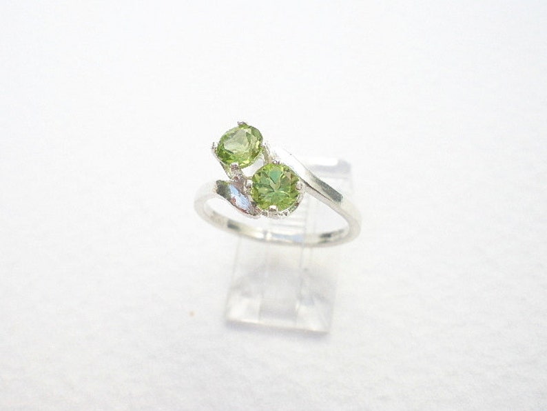 Natural Peridot Gem Stone 925 Sterling Silver Two 5mm Faceted Stone Ring, August Birthstone Peridot Stone image 3