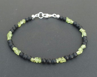 Raw Peridot Men Bracelet, Raw Stone Men Bracelet, Peridot and Black Onyx Men Bracelet 4mm 925 Sterling Silver, Peridot Jewelry For Men