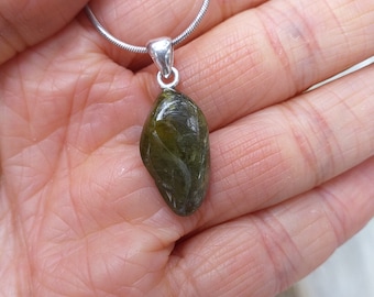 Arizona San Carlos Raw Peridot Polished Pendant 925 Sterling Silver  PP45, 16.8 carats, Raw Peridot Pendant, August Birthstone