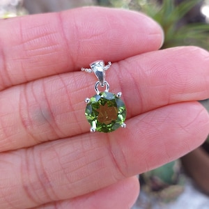 Gemstone Peridot 9.0mm Faceted Round Gemstone 925 Sterling Silver Pendant with Chain, Peridot Faceted Pendant, August Birthstone image 2