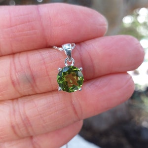 Gemstone Peridot 9.0mm Faceted Round Gemstone 925 Sterling Silver Pendant with Chain, Peridot Faceted Pendant, August Birthstone image 1