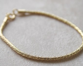 Gold snake bracelet with texture, Gold vintage style bracelet, rope texture bracelet, classic round bracelet, gold bracelet for a birthday