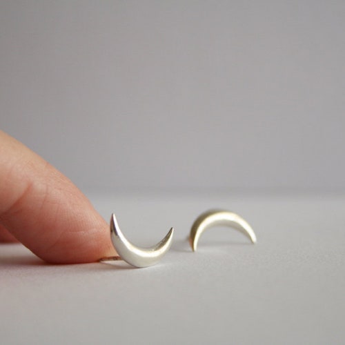 Moon Stud, Silver buy moon stud earrings, crescent moon earrings, Celestial Jewelry, Sterling silver stud earrings, Gift for her, Everyday stud