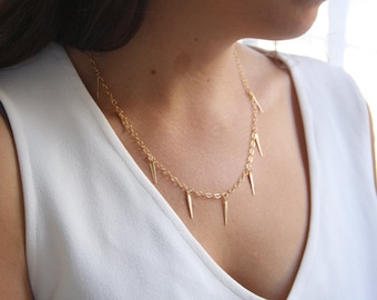 Collana a spillo in oro, Collana tribale in oro, Collana charms tribale, Collana in oro Boho, Collana in oro statement, Collana Boho delicata