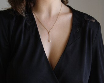 Delicate pearl necklace, Gold lariat pearl necklace, Gold Y necklace, Dainty pearl necklace, Gold pearl necklace, Lariat pearl necklace,