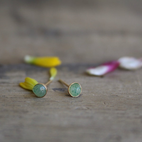Tiny dot green Aventurine stud earrings, Gemstone stud earrings, stone stud earrings ,Green stone studs, Natural stone studs, Minimal studs