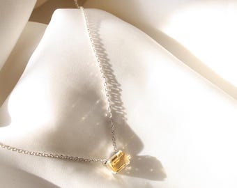 Dainty Citrine stone necklace, Strering silver Citrine necklace, Minimalistic November birthston jewelry, Delicate natural stone necklace